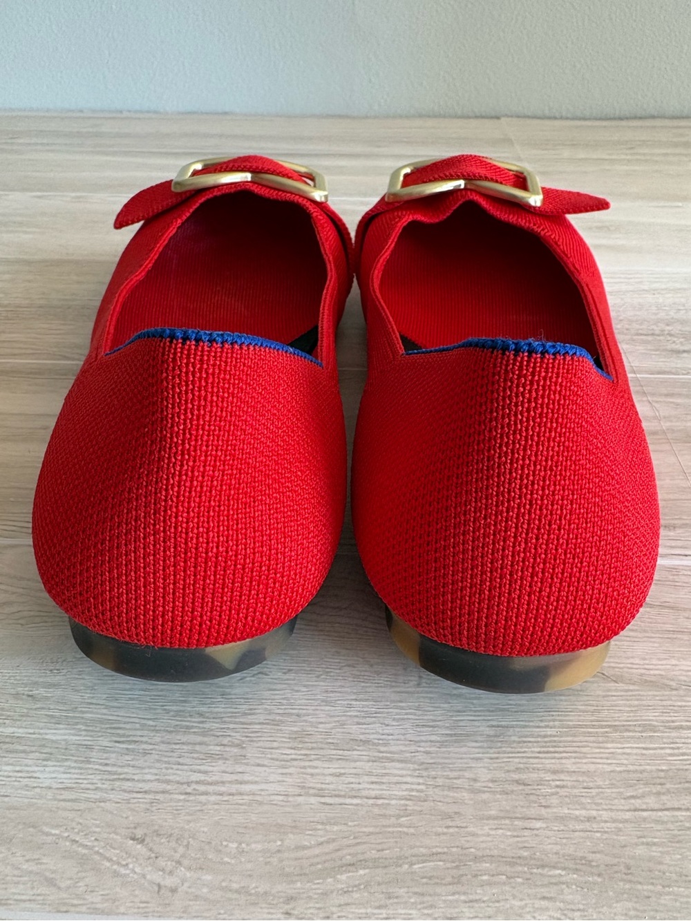 Rothy's Red The Emblem Ballet Flats Size 8 Gold Buckles EUC Business Casual Chic - Picture 4 of 8
